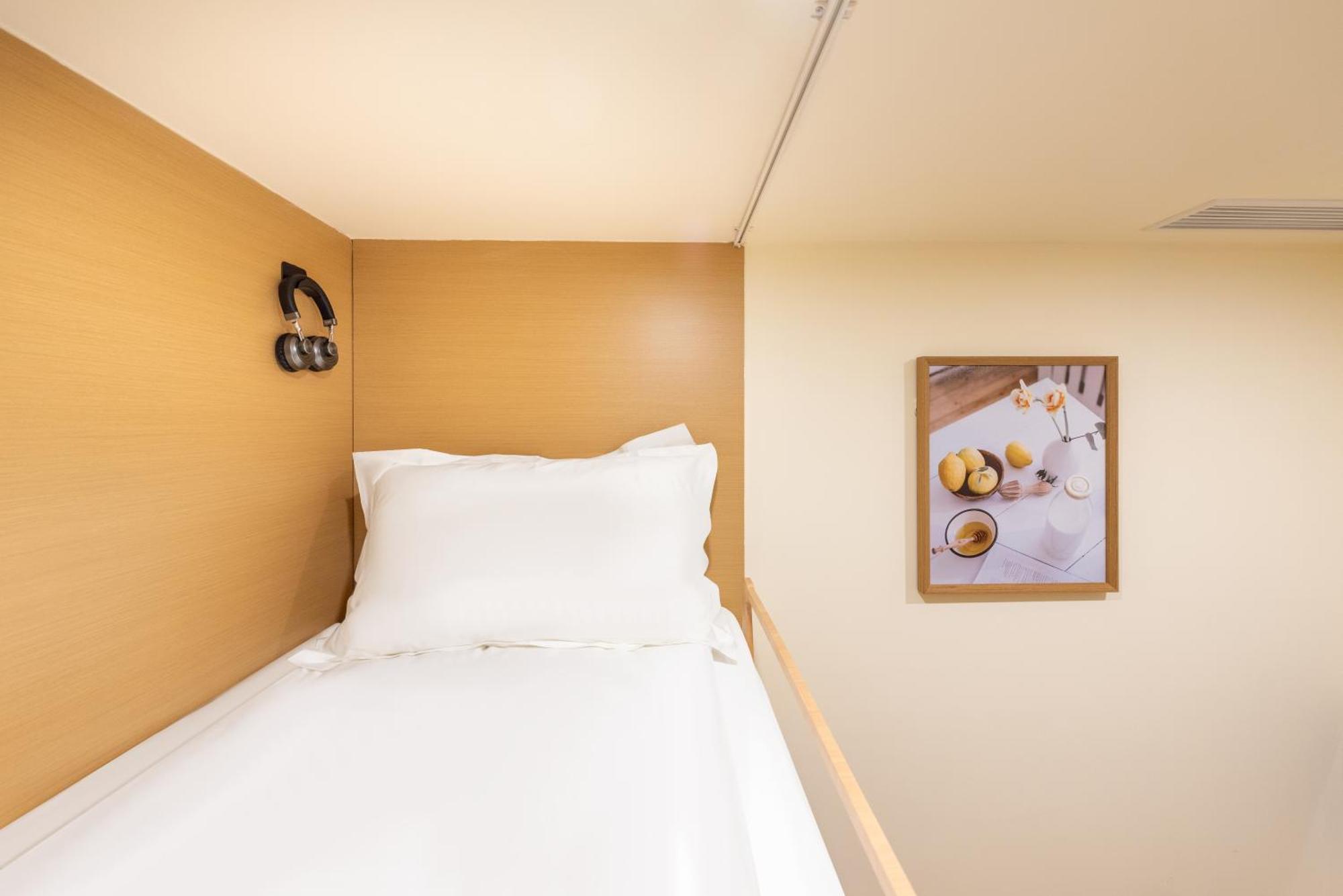 Lemon Hotel - Metro Line 1 Line 7 Changshu Road 200 Meters Shanghai Exterior photo